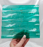 Resin Rectangle Wave Tray - Green