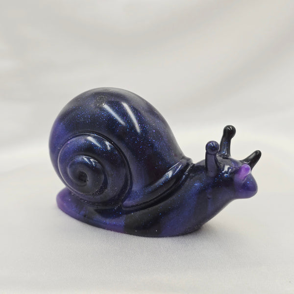 Desk Décor Resin Snail - Purple/Black